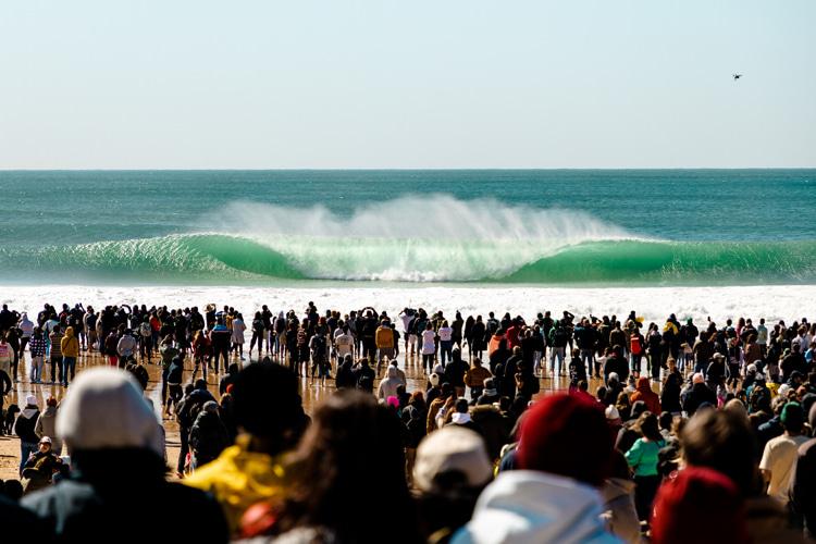 World Surf League Finals Deliver Thrilling Showdown on Hawaiian Waves