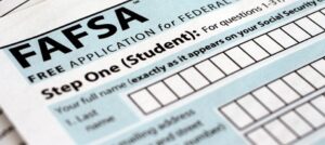 Financial Aid Tips for Parents of College-Bound Teens