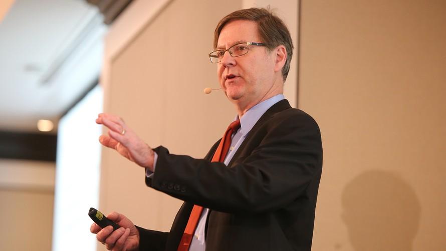 Divergent Expert Opinions on Market Stability