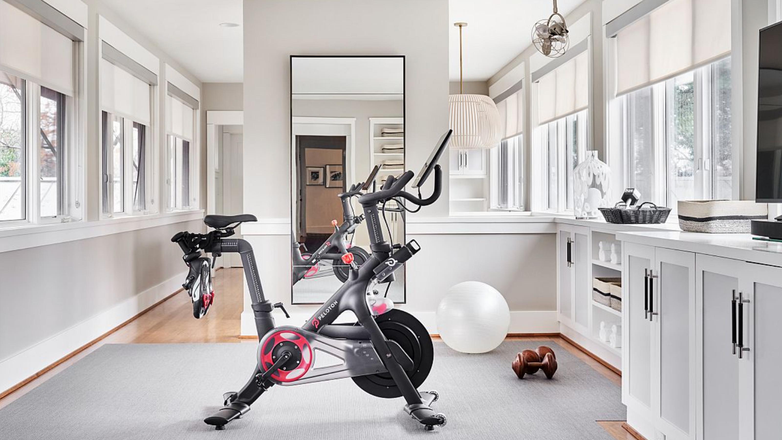 Top Smart Features to Look for in Compact Gym Systems