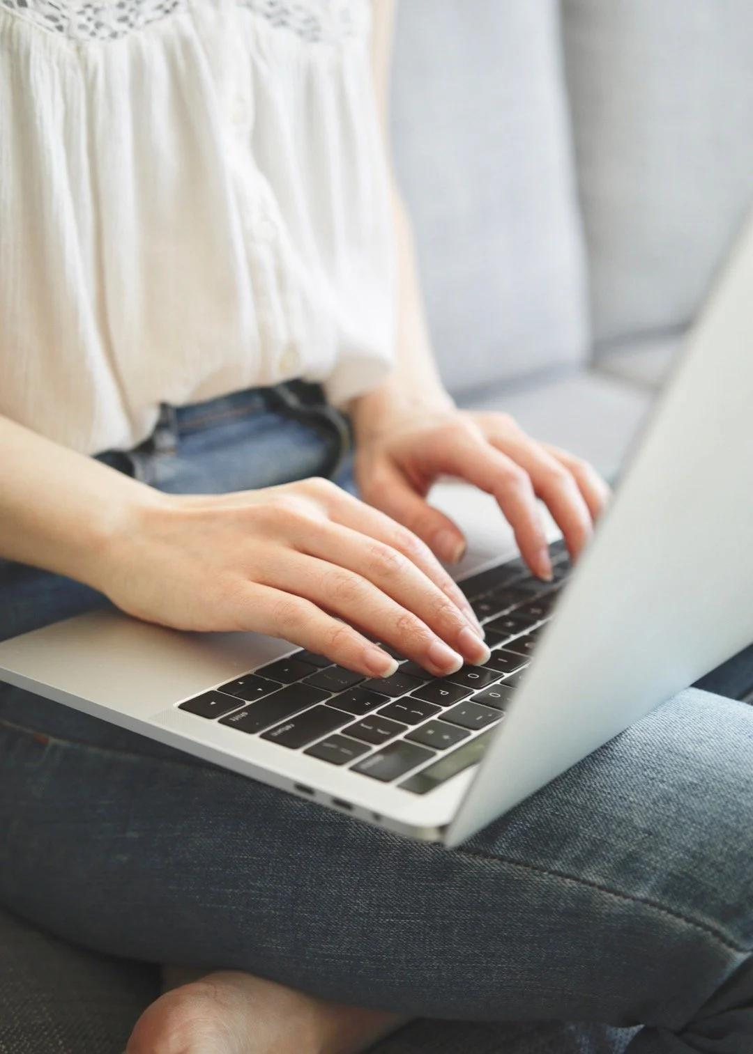 Integrating Personal Gadgets Without Disruption
