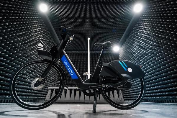 Integrating E-Bike Infrastructure into Smart City Planning