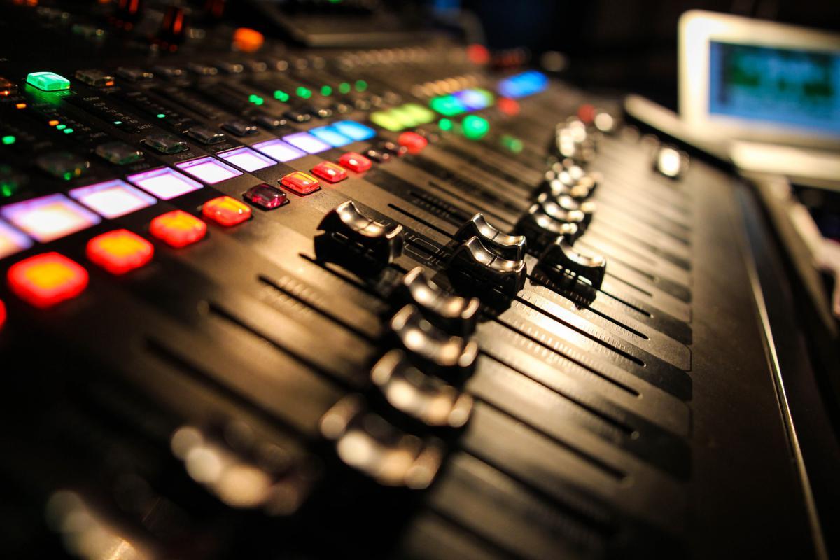 Essential Skills and Tools for Aspiring Sound Engineers