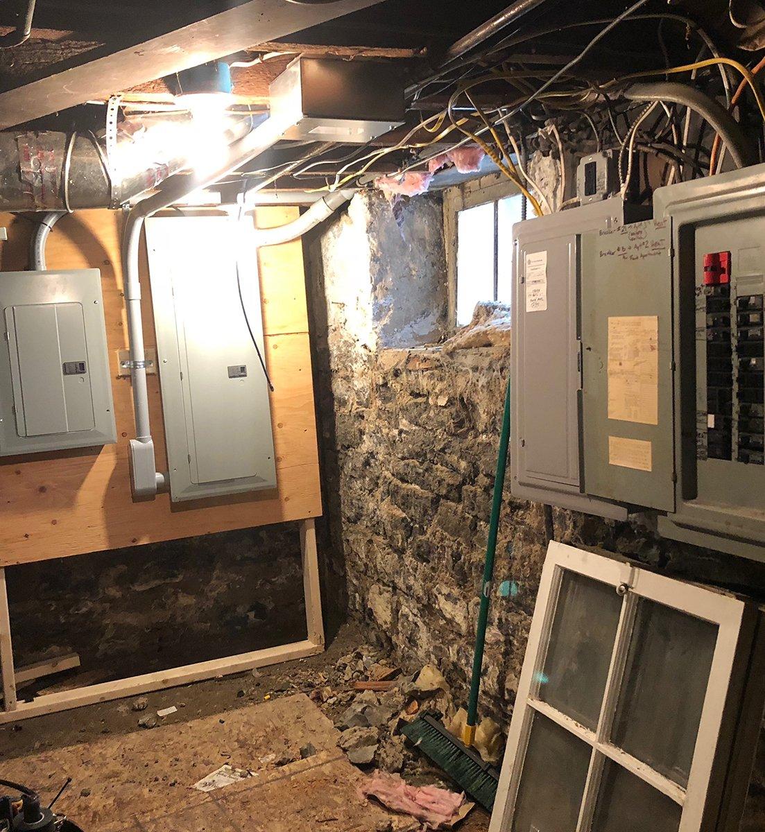 The Risks of Outdated Circuit Breakers and Fuse Boxes