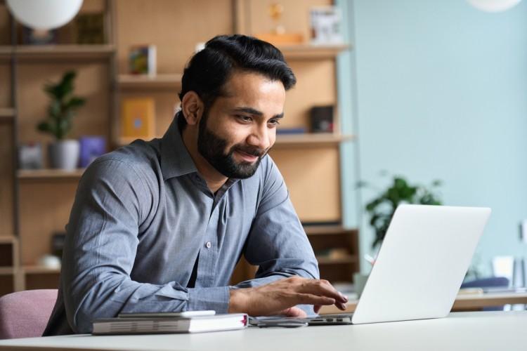 How Business Schools Are Innovating Curriculum and Delivery Methods