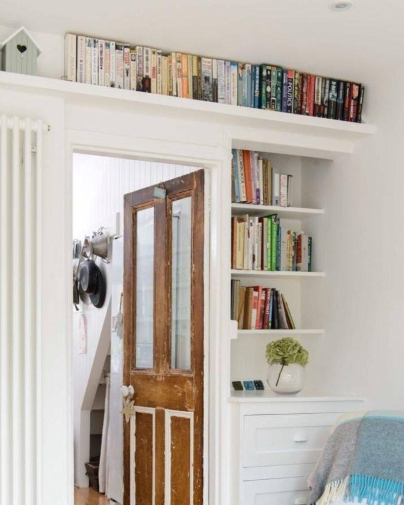 Decluttering Tips to Maintain a Spacious Tiny Home Environment