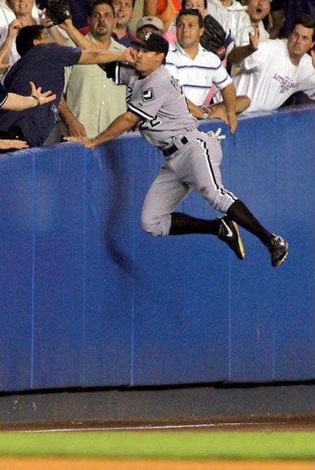 The Art of Spontaneity Captured in Iconic Sports Photos